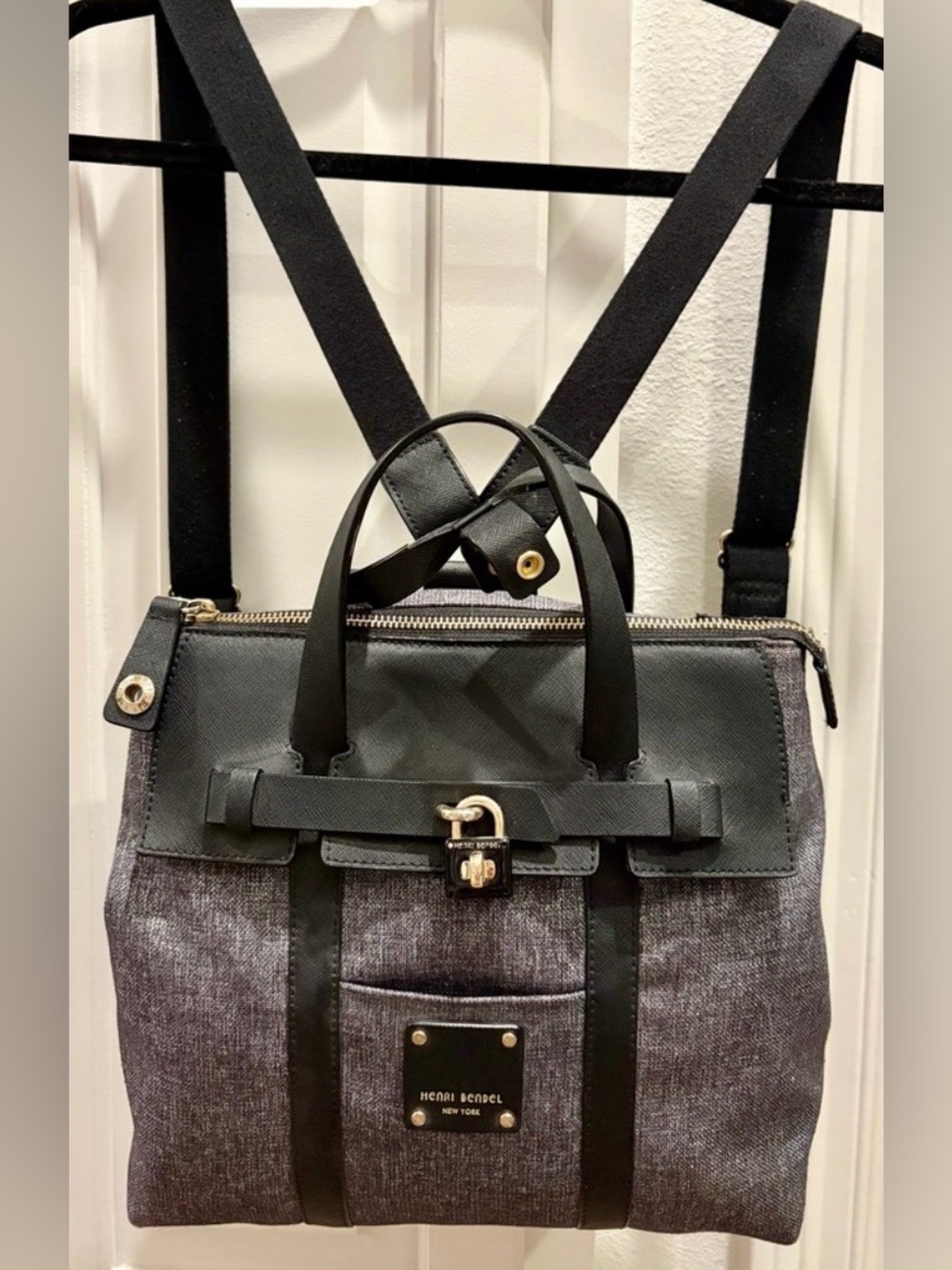 EUC!! FULL INCLUSION HENRI BENDEL Jetsetter Convertible Backpack Gray/Black